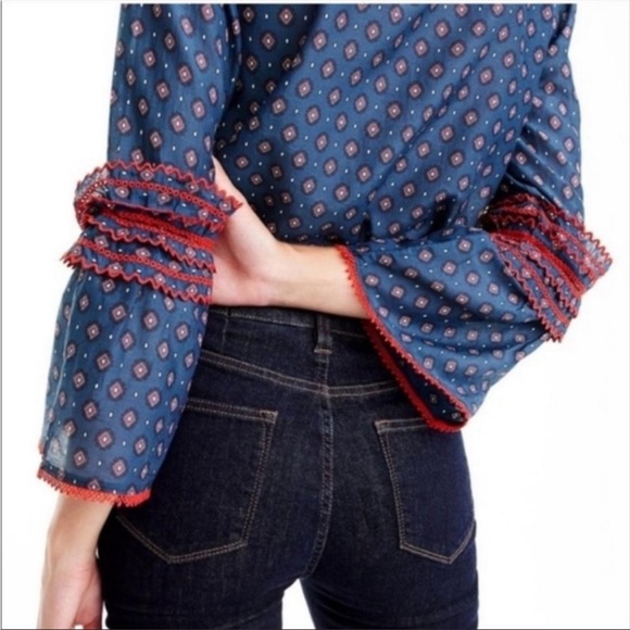 EUC-J Crew Embroidered Bell Sleeve Top Blue Red Printed Long Sleeve Blouse - Picture 3 of 9